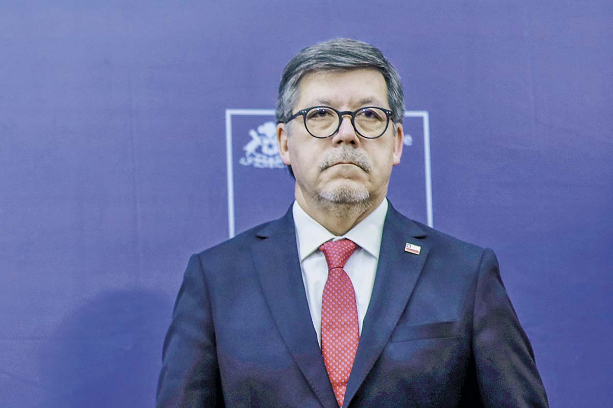 <p>José Pablo Gómez, director de Dipres y denuncia por error en cálculo de deuda: “El Informe de Finanzas Públicasno está acusando a nadie. Lo que hace es corregir una trayectoria”</p>