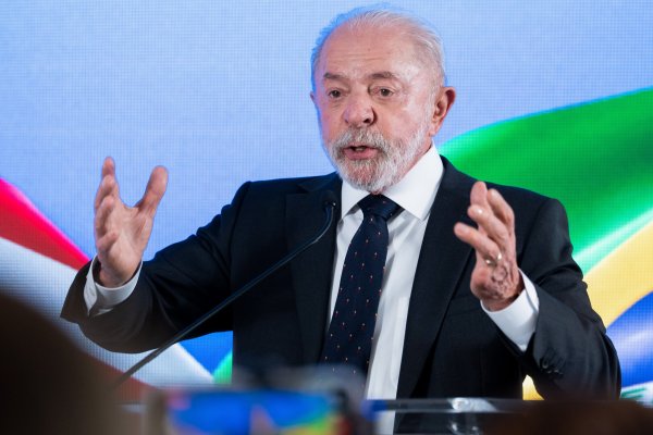 <p>La maquinaria de estímulos de Brasil toma velocidad mientras Lula busca la reelección</p>