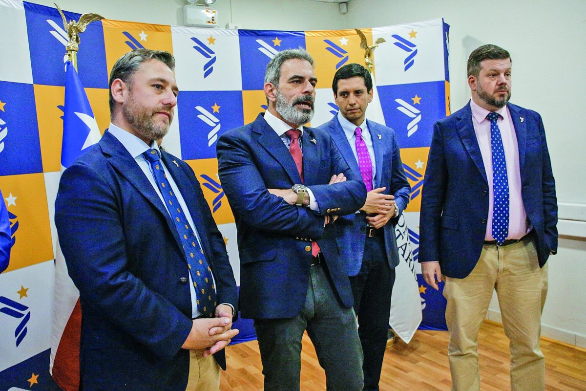 <p>Johannes Kaiser lideró este martes el anuncio de la acusación por parte del PNL. Foto: Aton.</p>