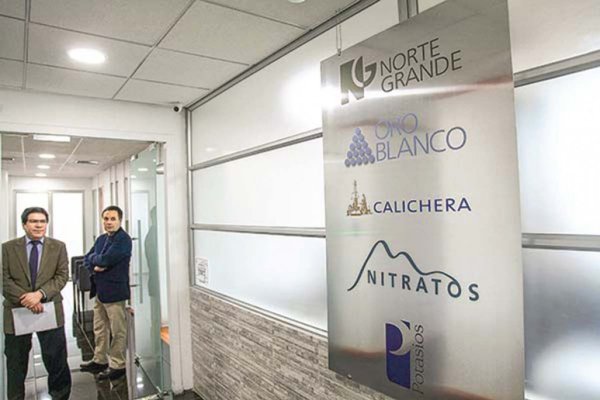<p>Oro Blanco informa fusión legal con dos sociedades Cascada de SQM y nuevo esquema comienza a operar en junio</p>