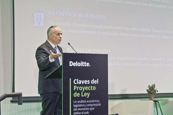 <p>El economista expuso en un seminario organizado por Deloitte.</p>