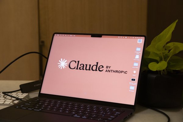 Anthropic cierra ronda con una valoración récord para una startup de IA de US$ 965 mil millones y supera a OpenAI