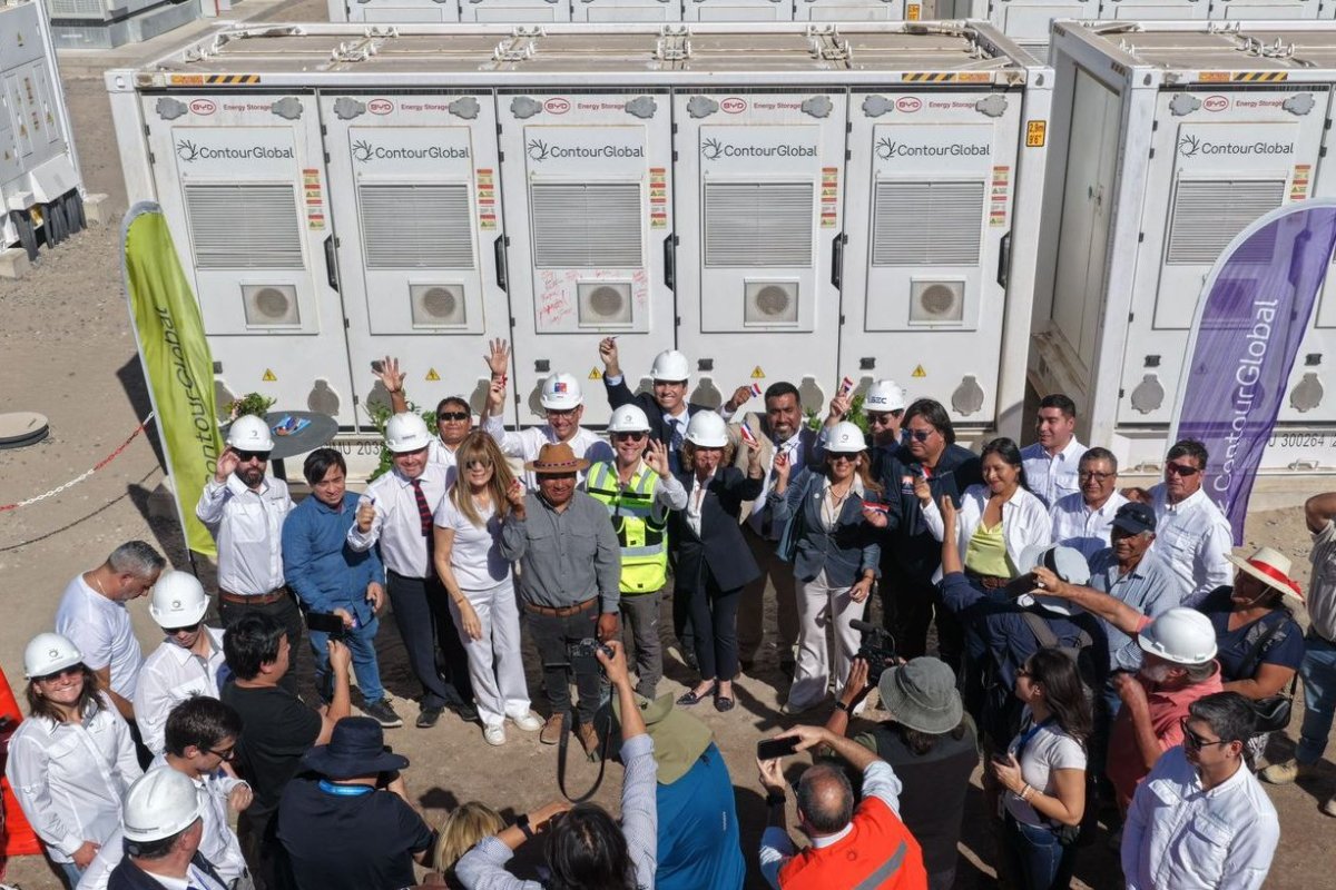 <p>Tarapacá pone en marcha megaproyecto solar con uno de los mayores sistemas de almacenamiento energético de Latinoamérica</p>