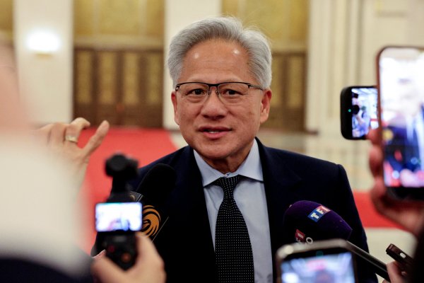 <p>El CEO de Nvidia, Jensen Huang, se unirá al consejo de la prestigiosa Universidad de Tsinghua en Beijing</p>