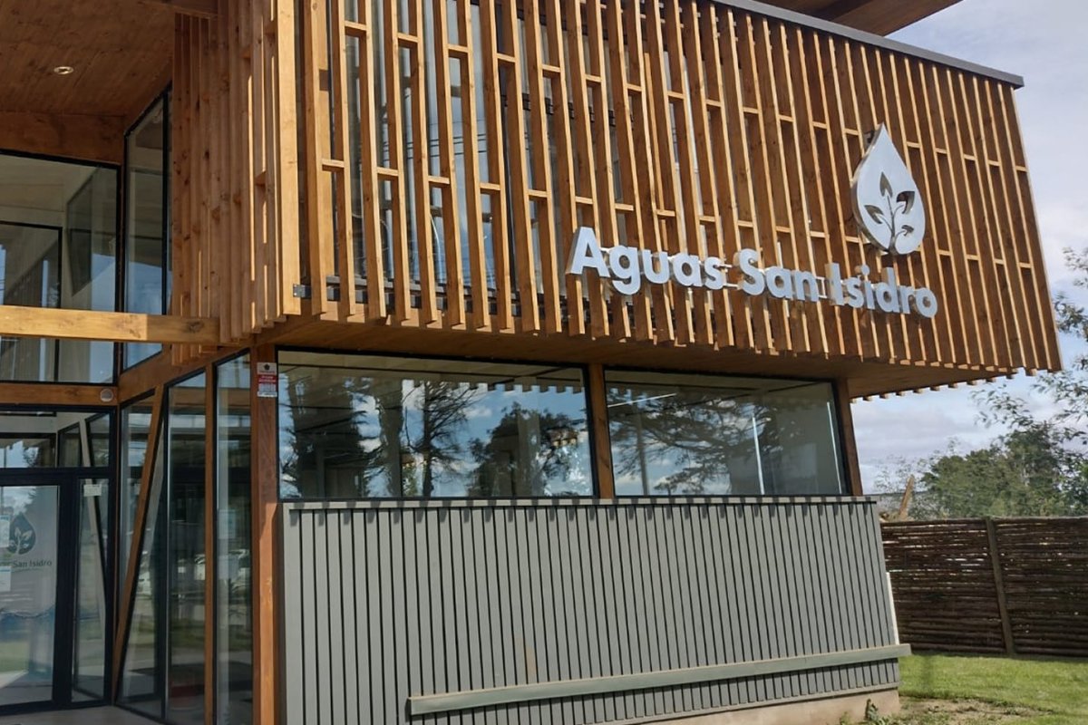 <p>Tribunal descarta daño ambiental de sanitaria San Isidro en Los Vilos, pero exige nueva solución para la salmuera</p>