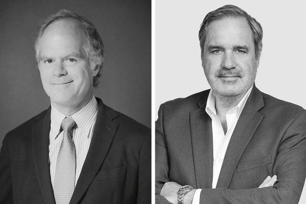 El socio de Frontal Trust, Andrés Echeverría (izquierda), y el socio de Toesca, Andrés Montero (derecha).