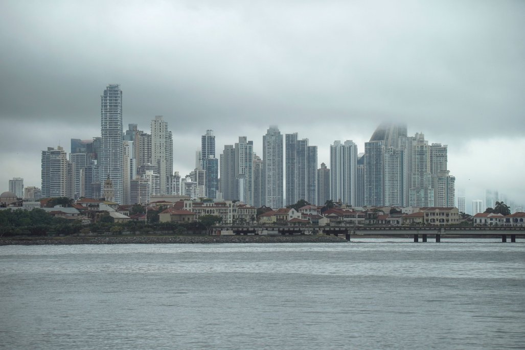 Panamá impone impuesto del 15% a las “empresas de papel”