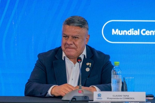 <p>El otro partido de Argentina en el Mundial: "Chiqui" Tapia se enfrenta a Milei mientras crece la presión sobre la AFA</p>