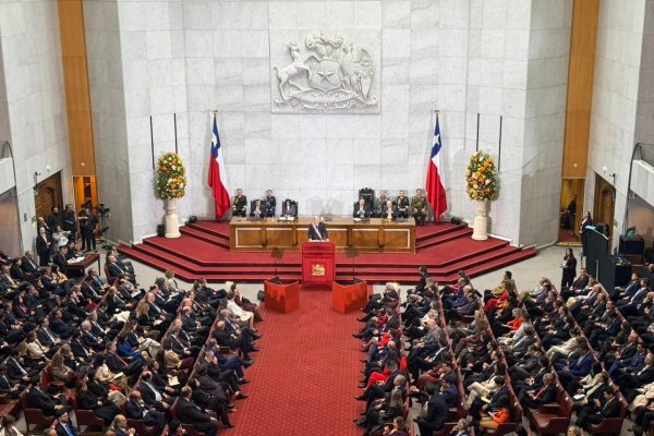 <p>Kast refrenda subsidio habitacional a la clase media, detalla avances en líneas de Metro y compromete seguridad hídrica para el agro</p>
