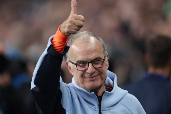 <p>Uruguay deberá probar si el impacto inicial de Bielsa puede transformarse en cohesión y resultados en el máximo escenario del fútbol. (Foto: Reuters)</p>