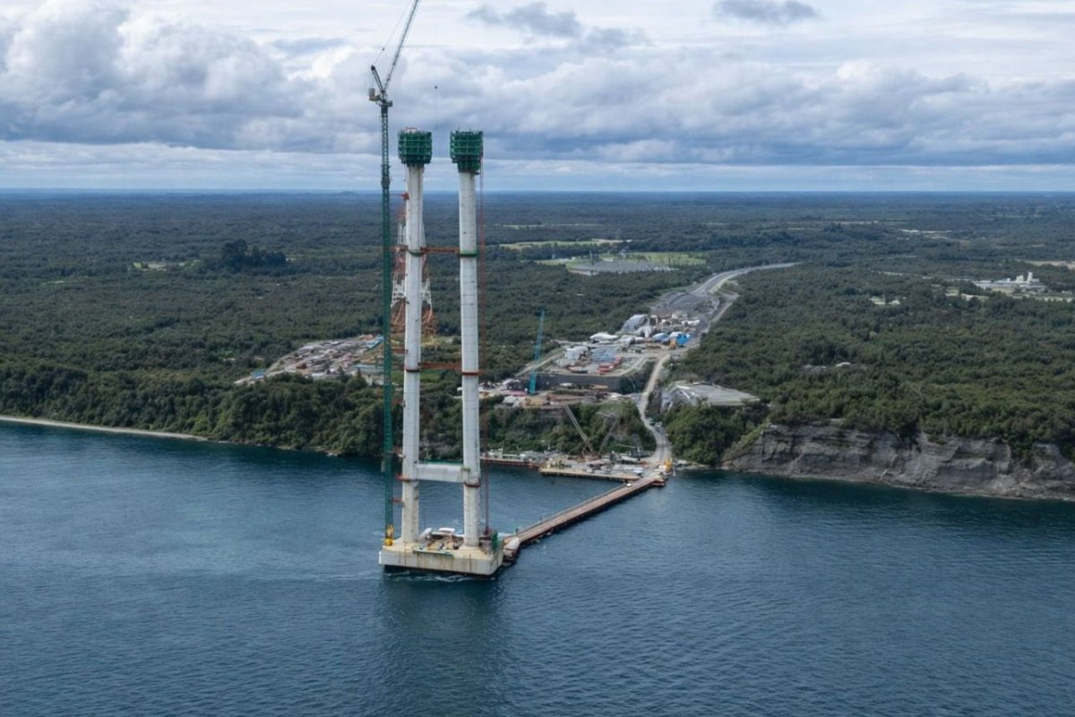 <p>Puente Chacao: Pila Norte alcanza 98% de avance y megaobra se apresta a iniciar fase de instalación de cables de suspensión</p>