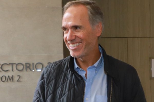 <p>Enrique Ostalé asume la presidencia del directorio de Softys, la filial de CMPC con ventas de US$ 3.500 millones</p>