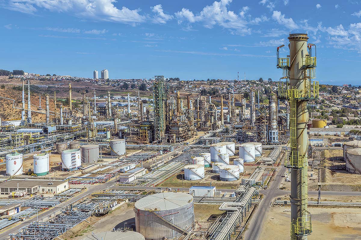 <p>ENAP desvincula a ocho funcionarios tras denuncia de manipulación de cifras medioambientales</p>