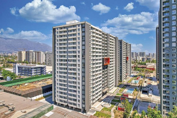 <p>Fondos e inversionistas de alto patrimonio aceleran salida de edificios multifamily ante caída de la rentabilidad</p>
