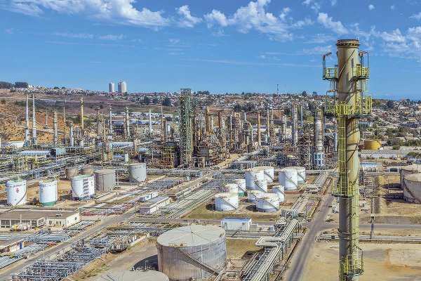 <p>ENAP desvincula a ocho funcionarios tras denuncia de manipulación de cifras medioambientales</p>