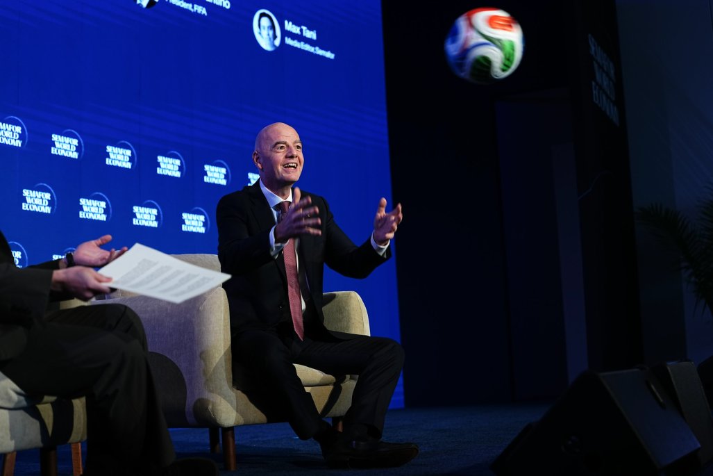 La FIFA enfrenta riesgo de asientos vacíos con 180