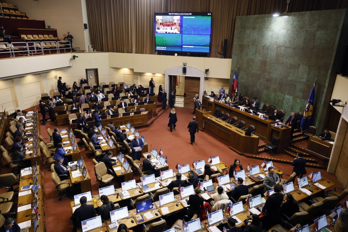 <p>Si bien lo que resuelva esta instancia no es vinculante con la definición de la Sala de la Cámara al momento de votar, al menos se esperaría que la recomendación fuera rechazar la acusación. (Foto: Aton Chile)</p>