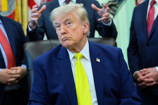 <p>Trump retoma tono amenazante contra Irán y asegura que tendrá que "pagar el precio" por prolongar las negociaciones</p>
