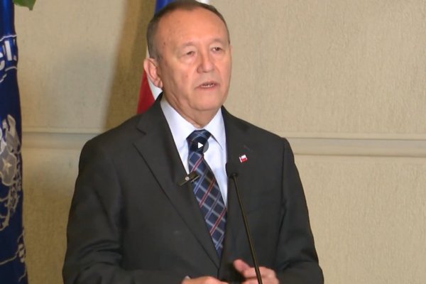 <p>Ahora en DF | Tras rechazo del levantamiento del secreto bancario: gobierno se compromete a ponerle urgencia para despachar iniciativa a la comisión mixta</p>