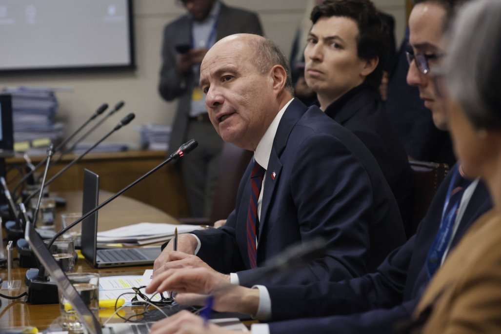 Quiroz actualiza proyecciones económicas tras decr