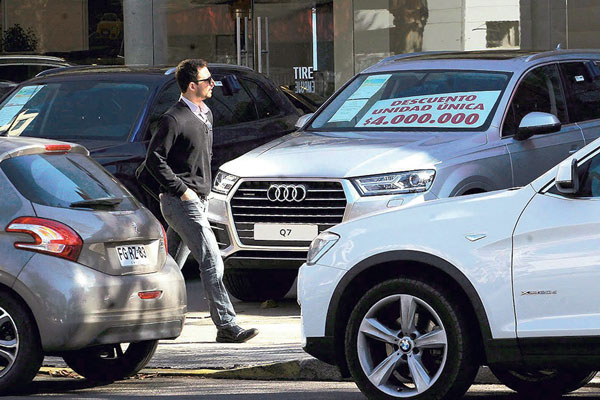 <p>Financiera automotriz BK sale al mercado a levantar $ 60 mil millones para expandir sus operaciones en Chile y Perú</p>