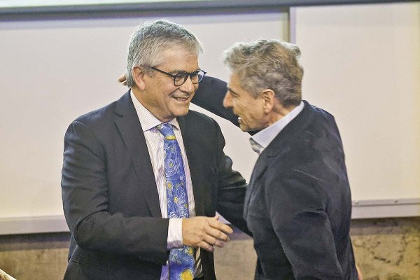 Marcel lanza libro y defiende su legado frente a críticas del gobierno: “Estamos viendo cifras distintas a las que se comprometieron”