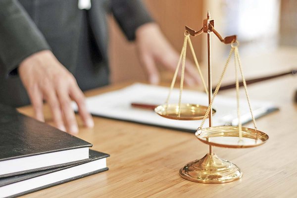Las reservadas cifras de la industria legal chilena respecto a otras latitudes: ¿un tema cultural o una ventaja competitiva?