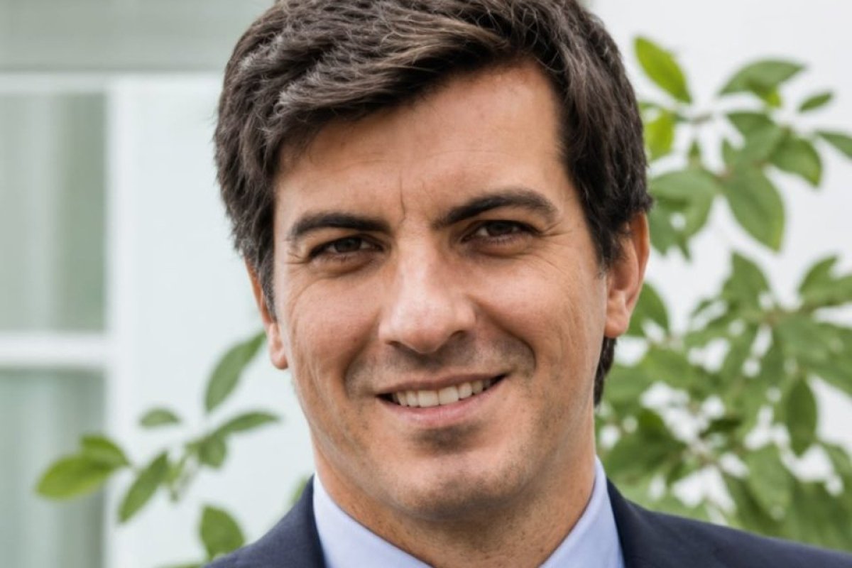 <p>Exdirector de Grandes Contribuyentes del SII se suma a Valdés & Munita</p>