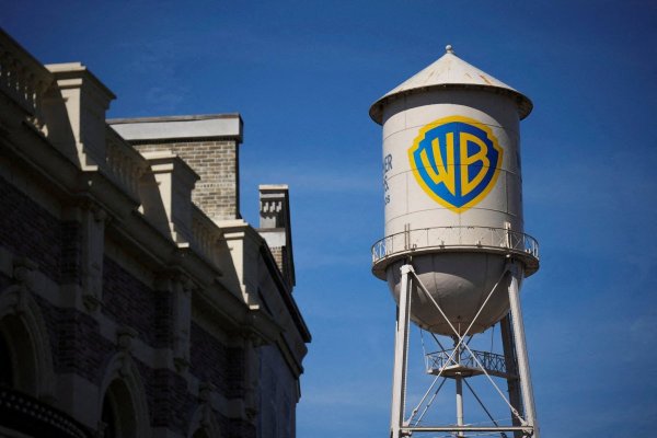 <p>Departamento de Justicia de EEUU autoriza la compra de Warner Bros. por parte de Paramount</p>