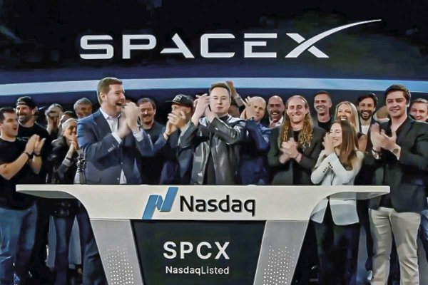 <p>SpaceX debuta en bolsa con salto de 19%: el día en que Musk reescribió las reglas y se hizo billonario</p>
