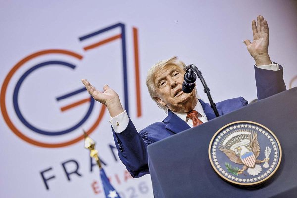 <p>En una rueda de prensa Trump describió a Moscú como la parte “ofensiva” en el conflicto con Ucrania. (Foto: Reuters)</p>