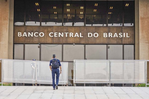 Banco Central de Brasil recorta la tasa de interés a 14,25% pese al deterioro de las perspectivas de inflación
