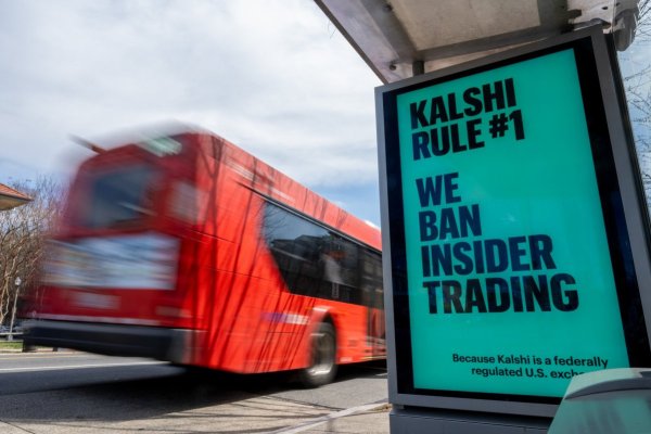 <p>Mundial 2026: crecen las apuestas en Kalshi y Polymarket mientras más países bloquean los mercados predictivos</p>