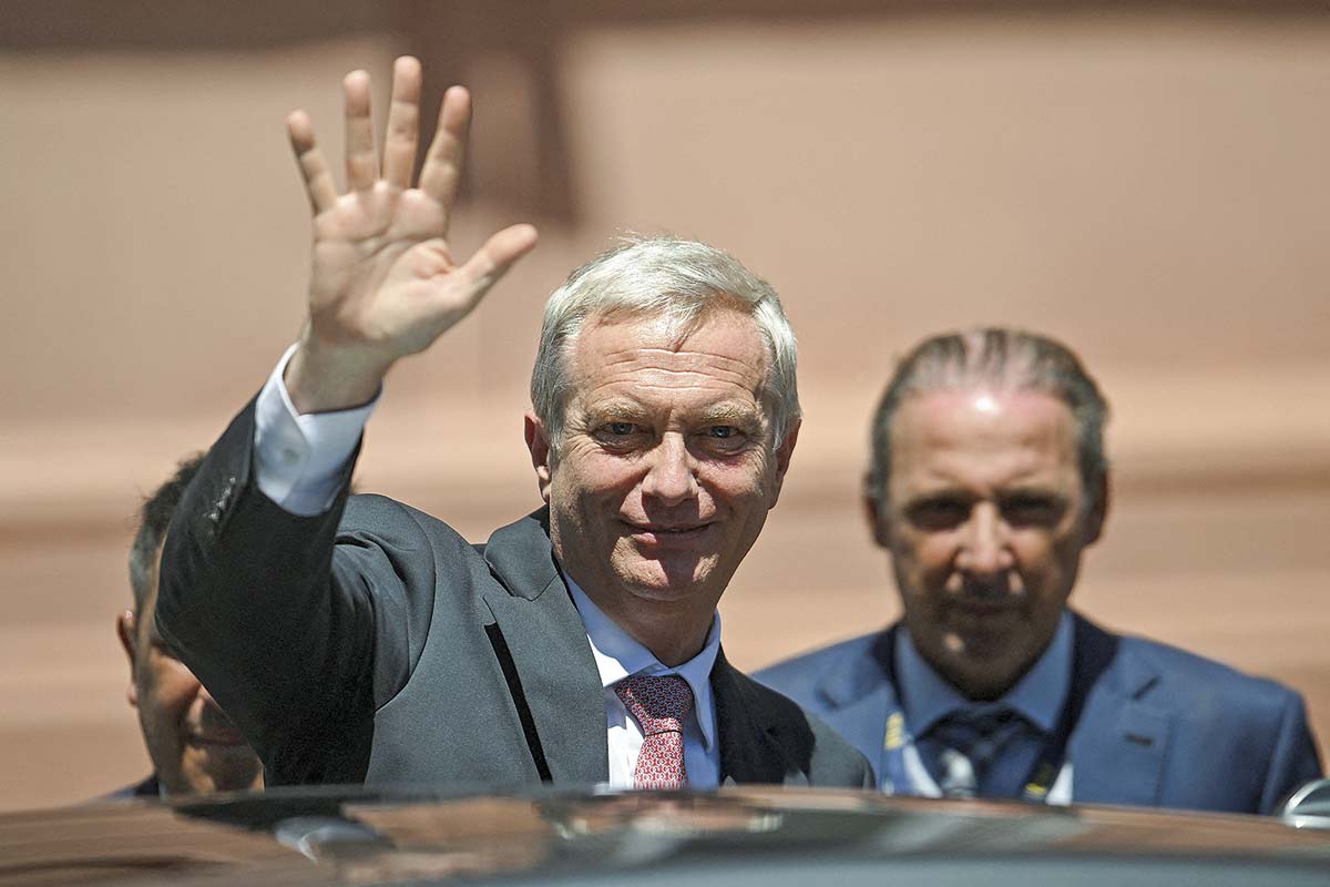 <p>El gobierno conmemora sus 100 primeros días: “Después del estancamiento, la inversión regresó"</p>