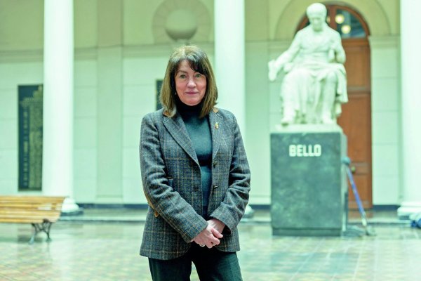 Del tai chi a la reunión privada con Kast: 10 episodios para conocer más a la nueva rectora de la Universidad de Chile