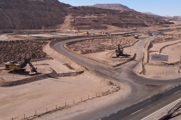 <p>El EIA contempla nuevas fases de explotación en el rajo Santa Bárbara de Mantos Blancos.</p>