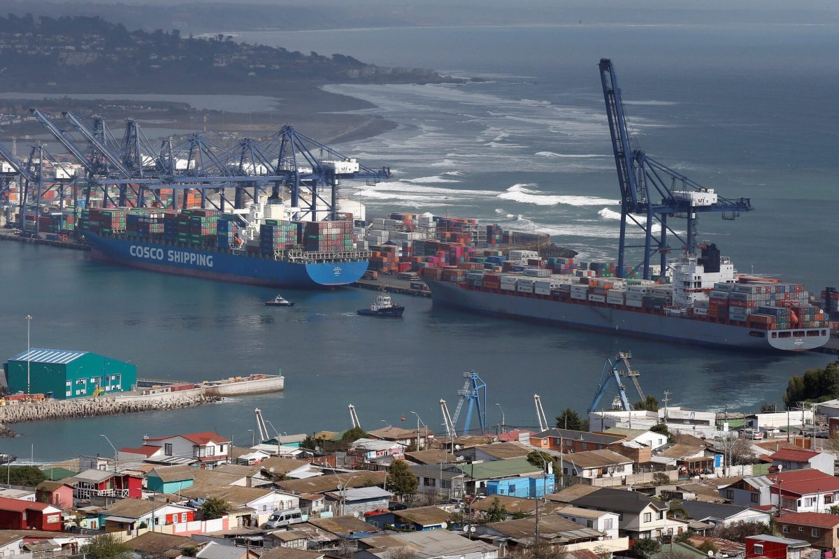 <p>CAF otorga crédito por US$ 50 millones para iniciar las obras habilitantes del Puerto Exterior en San Antonio</p>