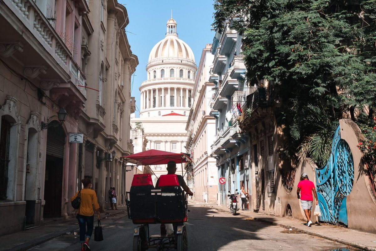 <p>Cuba aprueba 176 medidas para liberalizar la economía en medio de presiones de Washington</p>