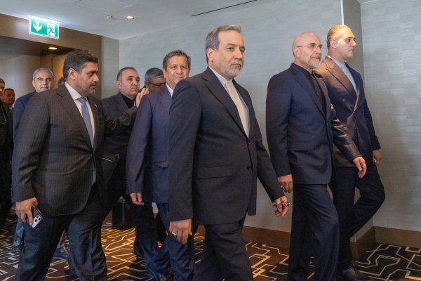 <p>Irán y EEUU establecen una línea de comunicación directa y una "célula de desescalamiento" para cesar operaciones militares en Líbano</p>
