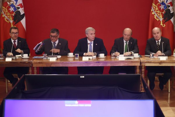 <p>En consejo de gabinete y en semana clave, Kast llama al Congreso a aprobar la idea de legislar de la ley miscelánea</p>