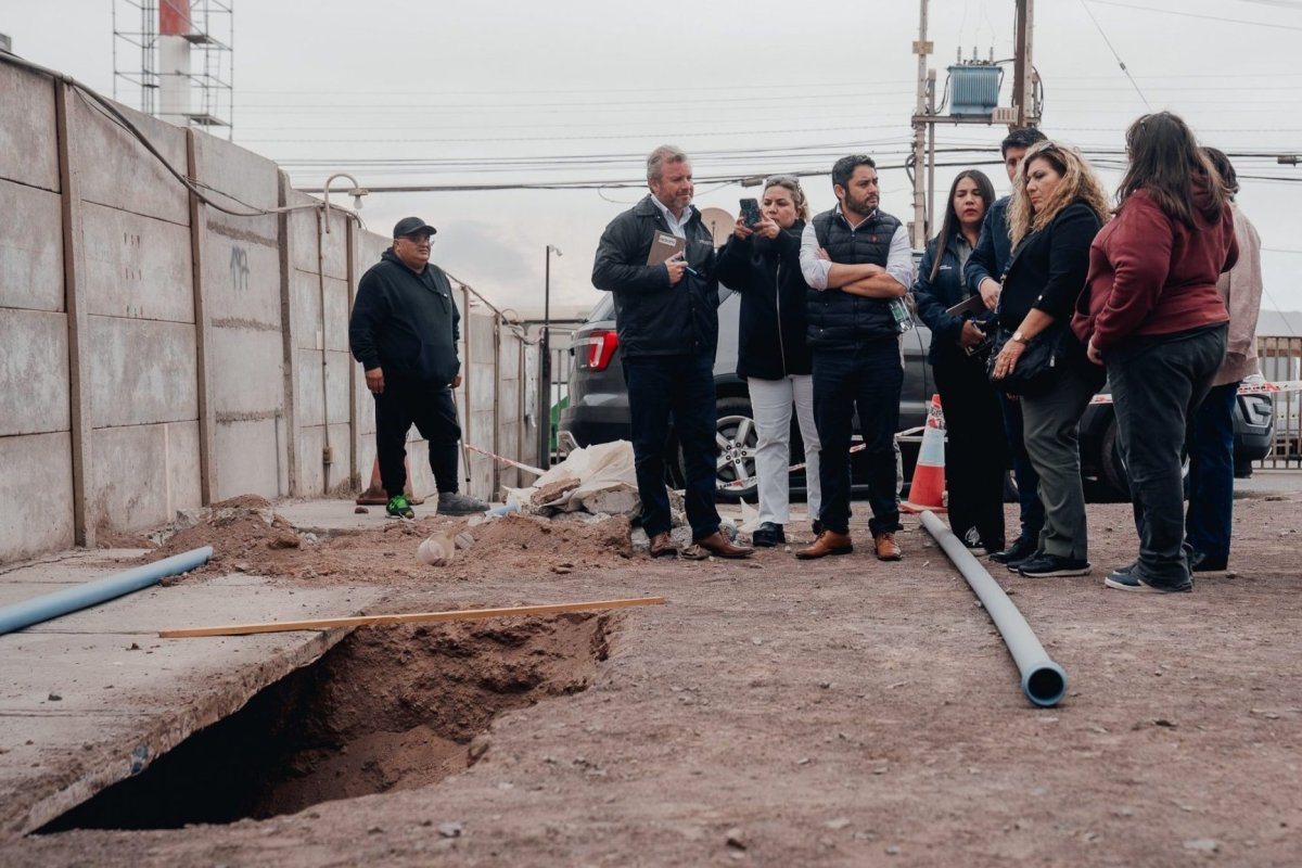 <p>Terremoto silencioso: alcalde de Alto Hospicio respalda llamado de ministro Poduje a declarar Estado de Catástrofe por socavones</p>