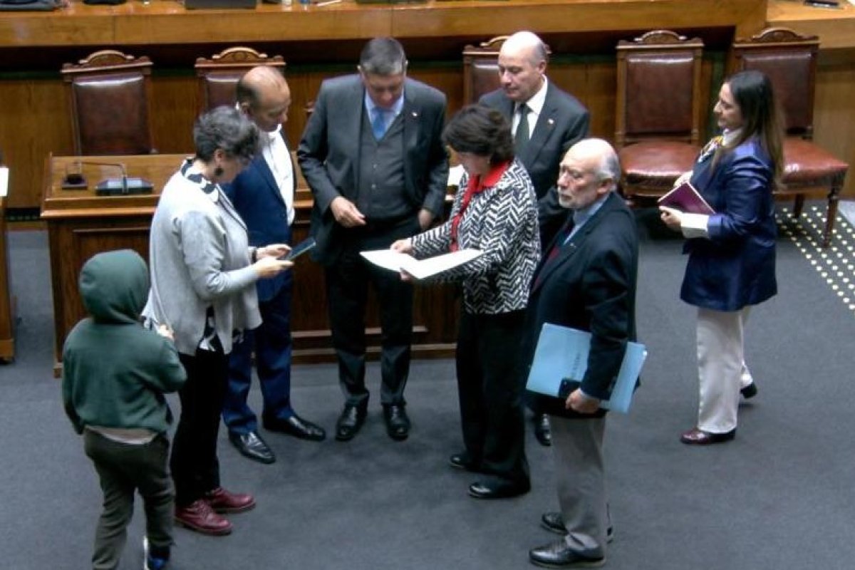 <p>La contrapropuesta que la oposición puso sobre la mesa apenas se aprobó la idea de legislar del proyecto misceláneo</p>