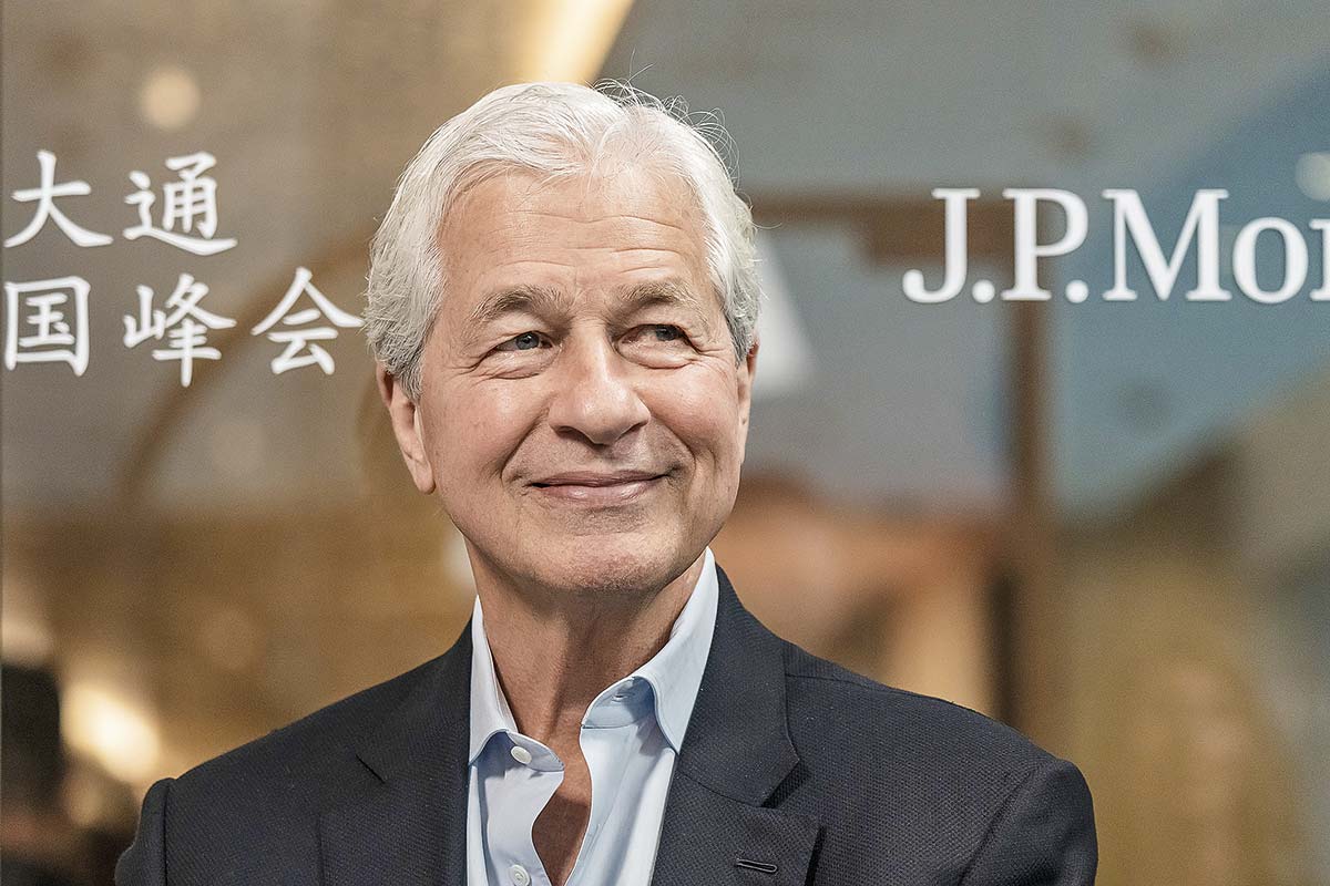 <p>JPMorgan apuesta por un destacado banquero de inversión y un experimentado operador como herederos de Dimon</p>