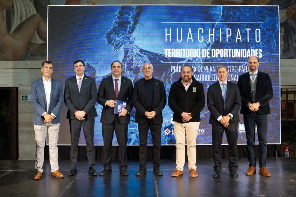 <p>Plan Maestro transforma a Huachipato en el nuevo motor de la reindustrialización y el desarrollo regional del Biobío</p>