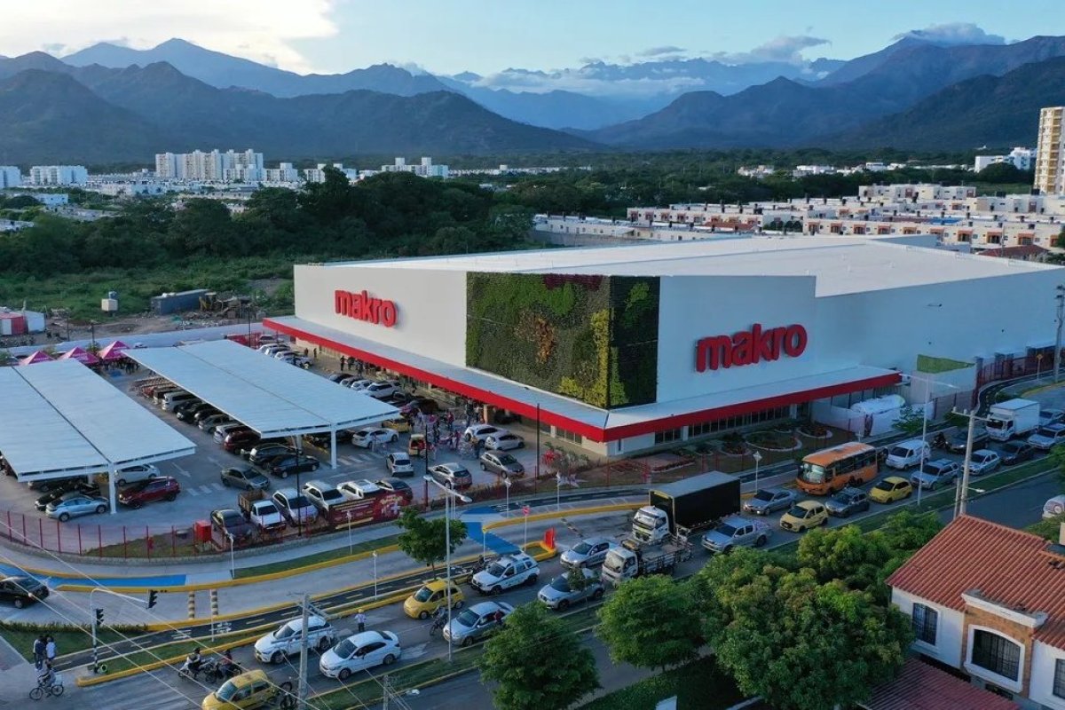 <p>Cencosud adquiere Makro en Colombia y avanza en su expansión en el negocio mayorista en la región</p>