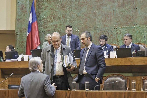 Más del 90% de expertos del Panel UC respalda elevar las exigencias para las acusaciones constitucionales