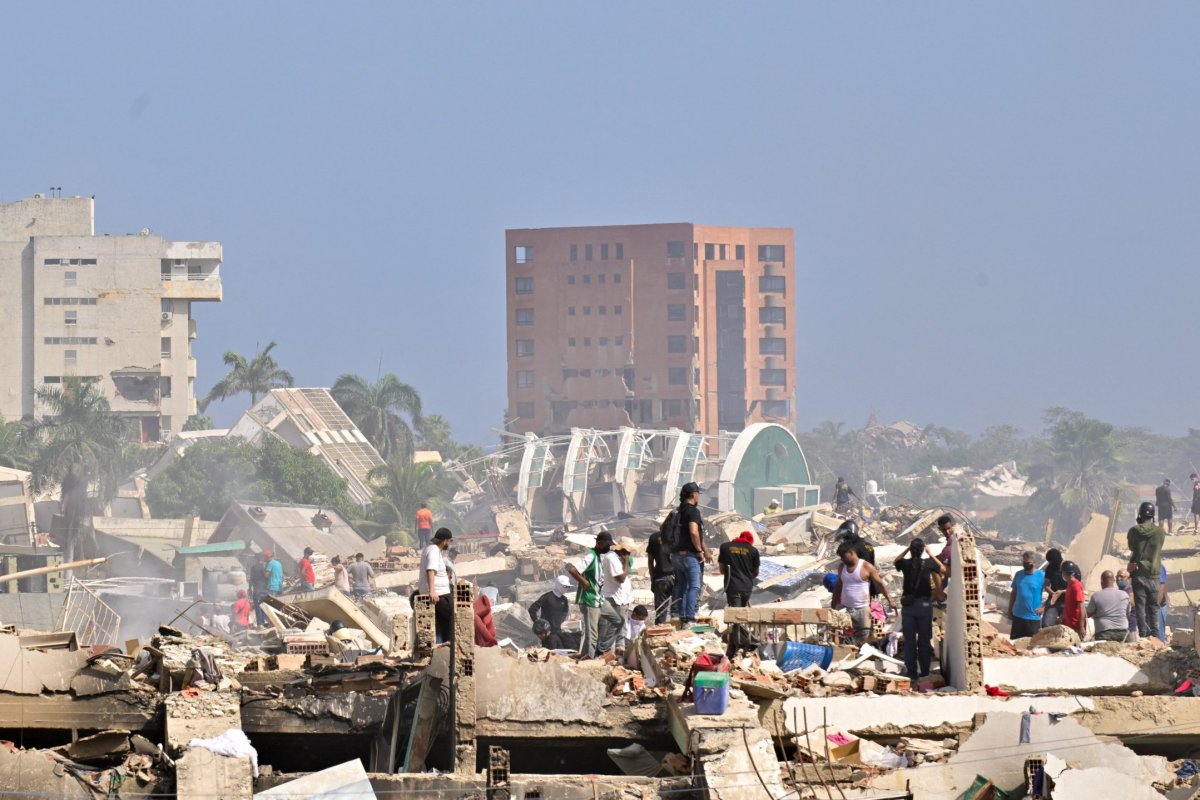 <p>Los venezolanos buscan sobrevivientes tras devastadores terremotos</p>