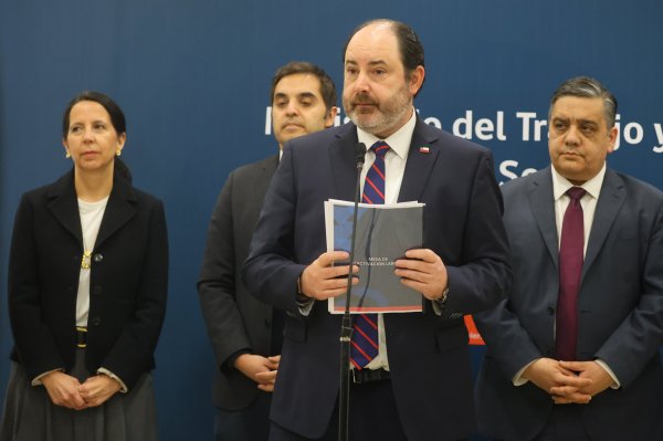 Rau anuncia indicaciones a franquicia tributaria Sence y que “hemos estado viendo” flexibilización del promedio de 40 horas