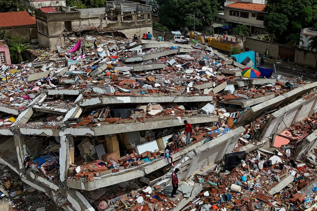 <p>Emergencia en Venezuela: cifra oficial de fallecidos aumenta a 1.943 y la NASA estima en 58.000 los edificios dañados</p>