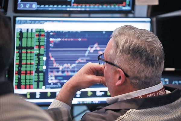 <p>Encuesta de Schroders: inversionistas chilenos esperan mayor volatilidad en los próximos 12 meses</p>
